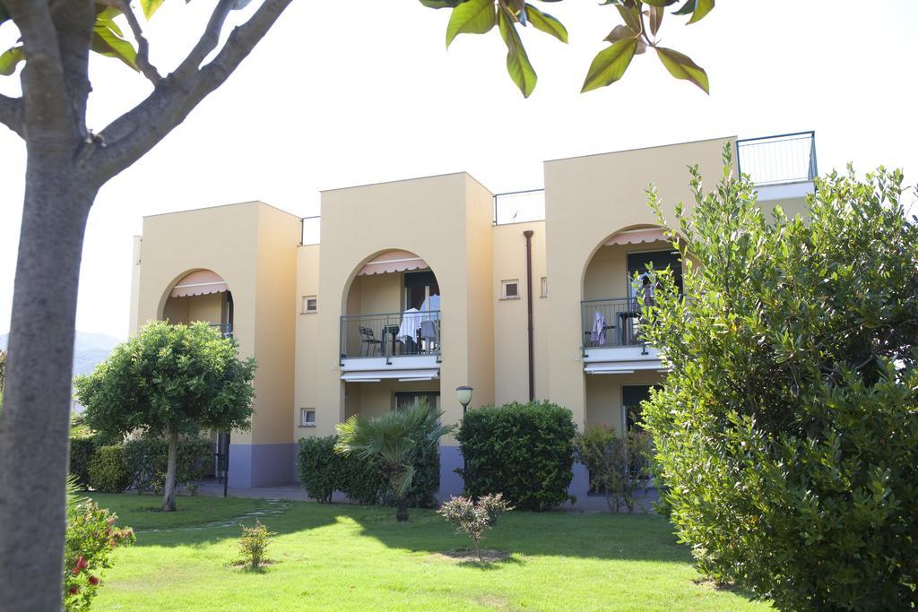 Residence Borgomare Albenga Zewnętrze zdjęcie